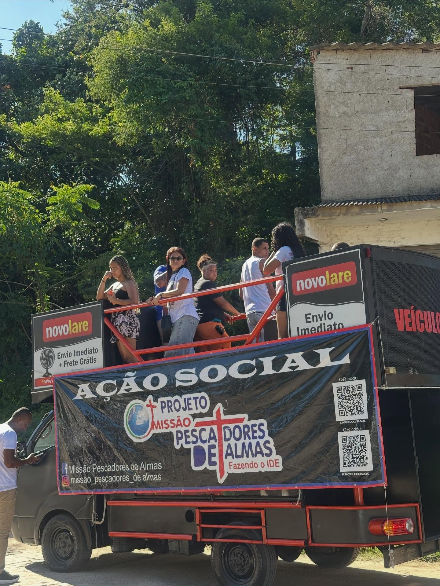 Crianças sorrindo