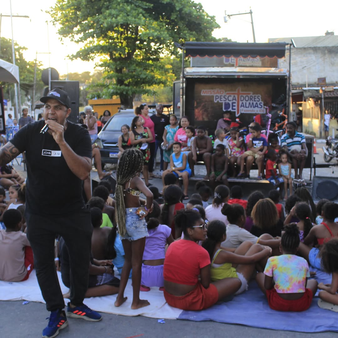 Crianças brincando